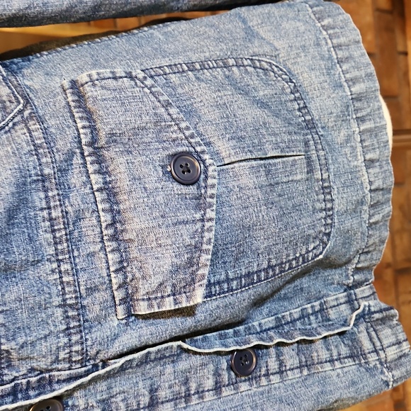 OshKosh B'gosh Blue Denim Women's Jacket Size M RARE barn Chore On Trend - Picture 3 of 14